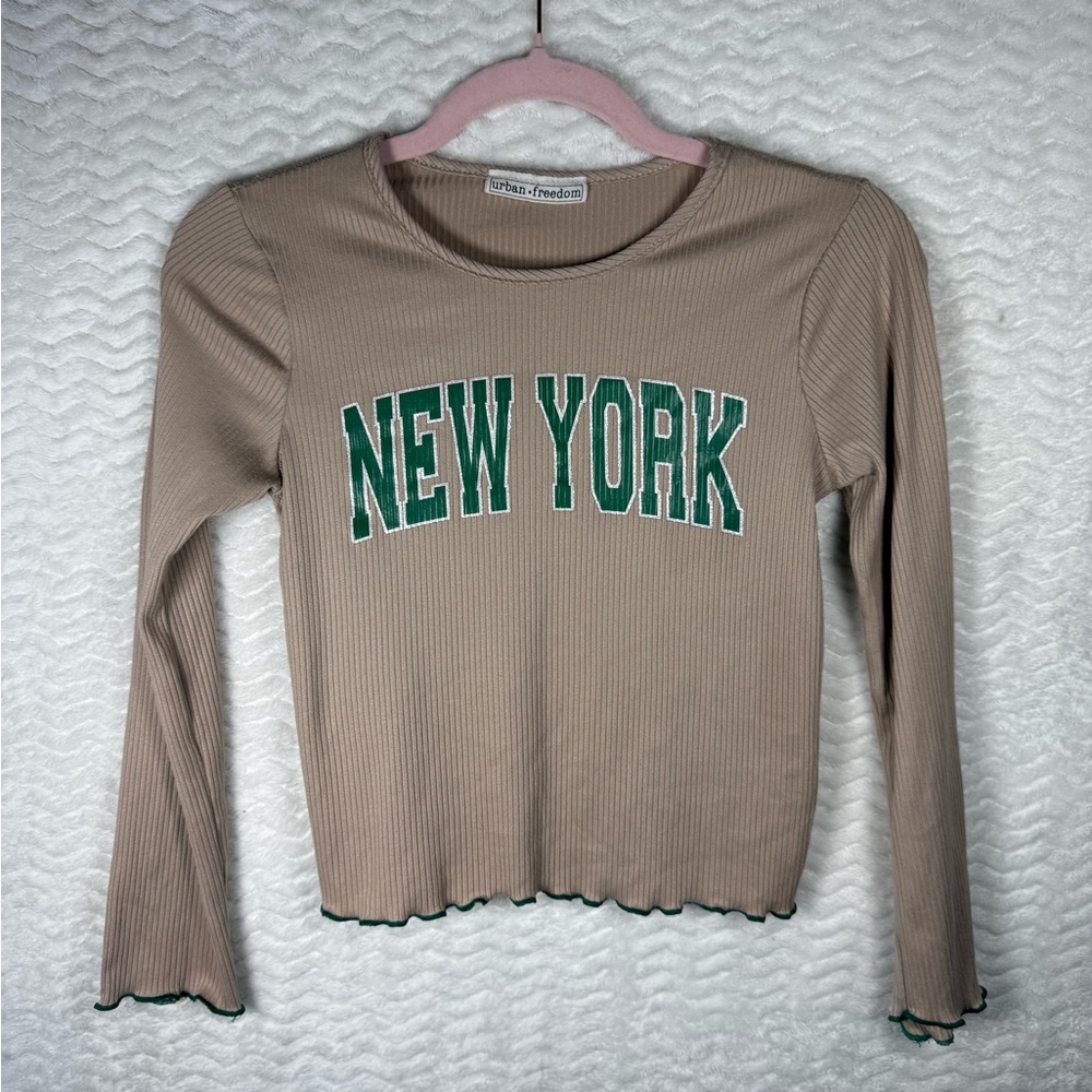 Urban Freedom Beige Ribbed 'New York' Long-Sleeve Ribbed Top. Show some 🧡 NY 🤩😎🔥